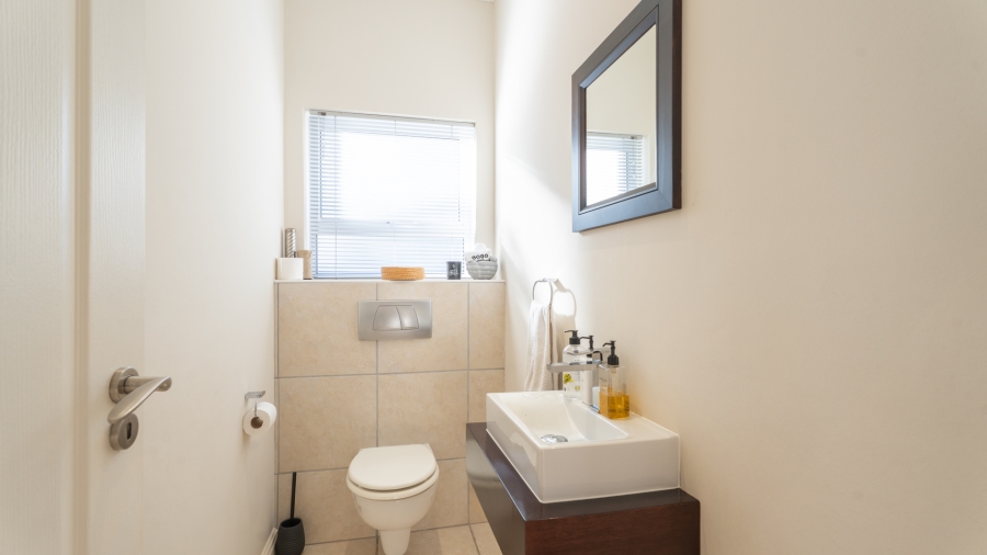 4 Bedroom Property for Sale in Calypso Beach Western Cape